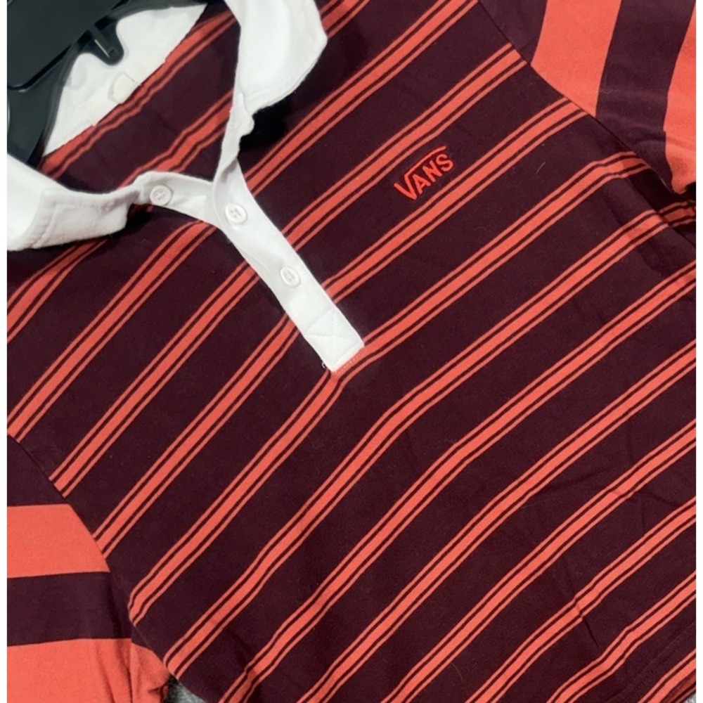 Vans Medium‎ Collared  Woman's Crop Top Shirt Gently Used.